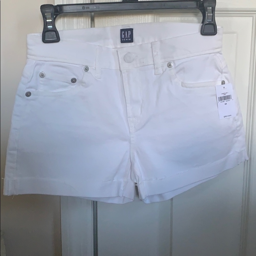 Brand new Gap shorts